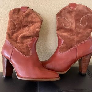 Cowgirl Boots/ Western Boots